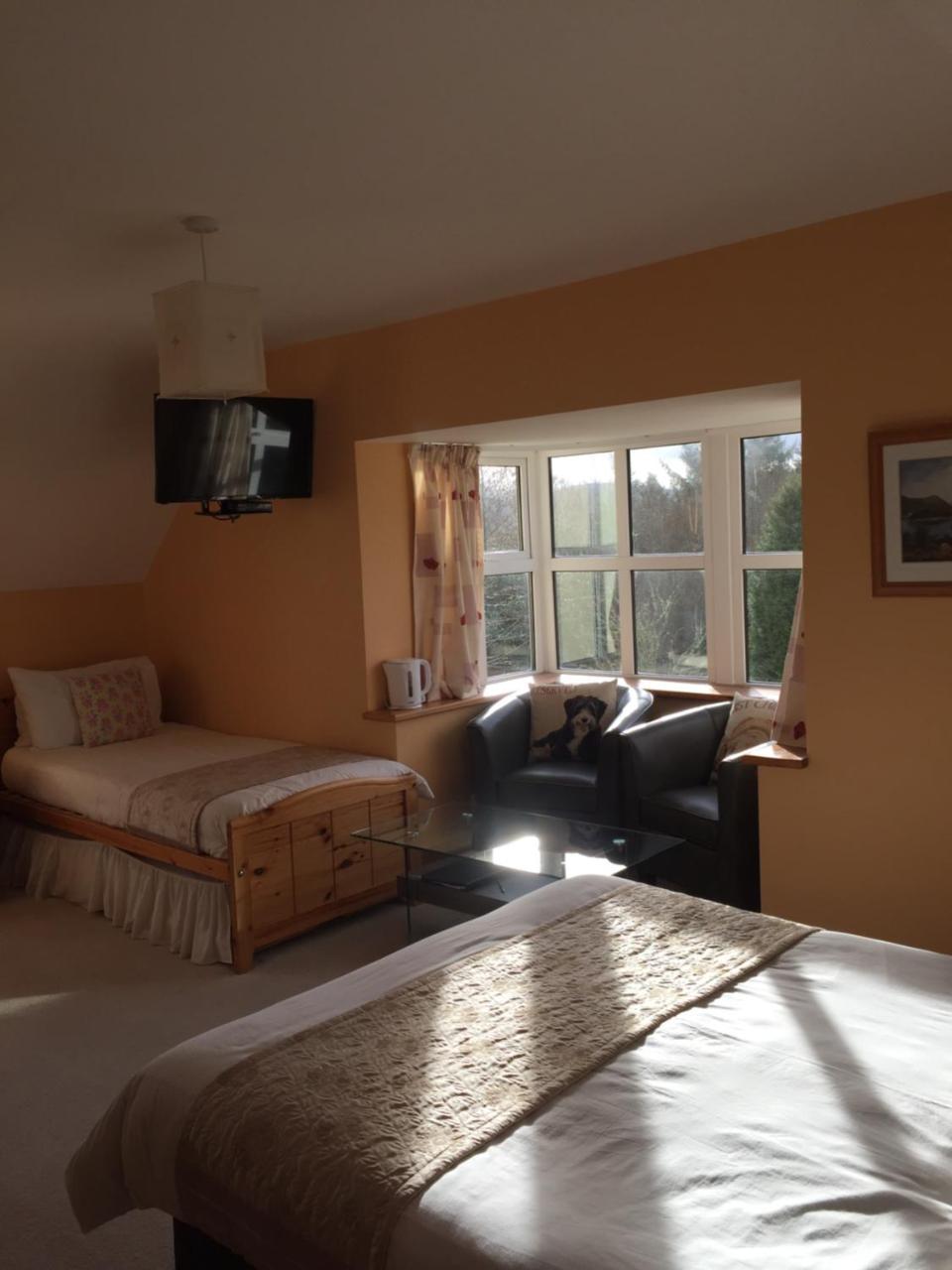 2 Mile Lodge Kenmare Exteriör bild